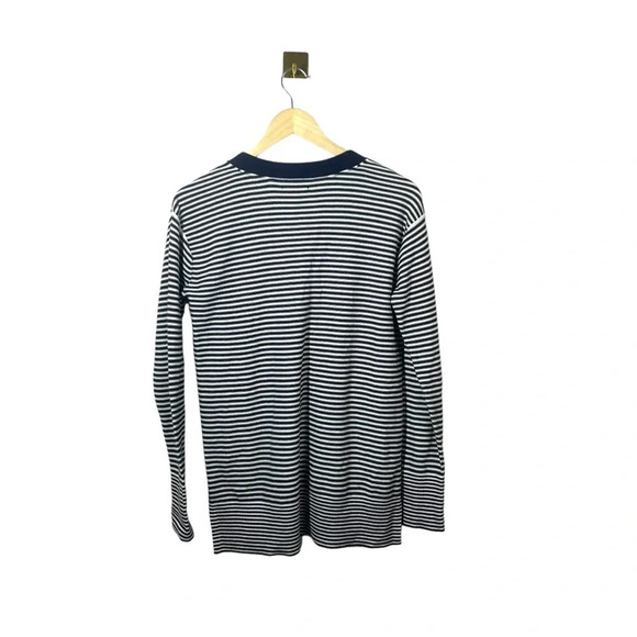 Tommy Hilfiger Women’s V-Neck Striped Pullover Sweater in Navy/White Size S - Picture 8 of 10